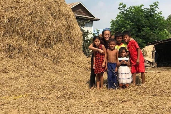 Battambang Morning Cycling: Local Livelihoods & Snack Tasting at Ek Phnom photo 6