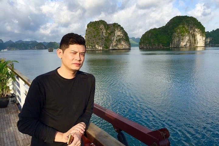 Northern Vietnam in 5 Days: Hanoi, Halong Bay Cruise & Sapa with Fansipan Cable Car