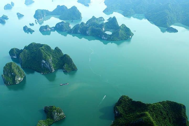 Northern Vietnam in 5 Days: Hanoi, Halong Bay Cruise & Sapa with Fansipan Cable Car photo 3