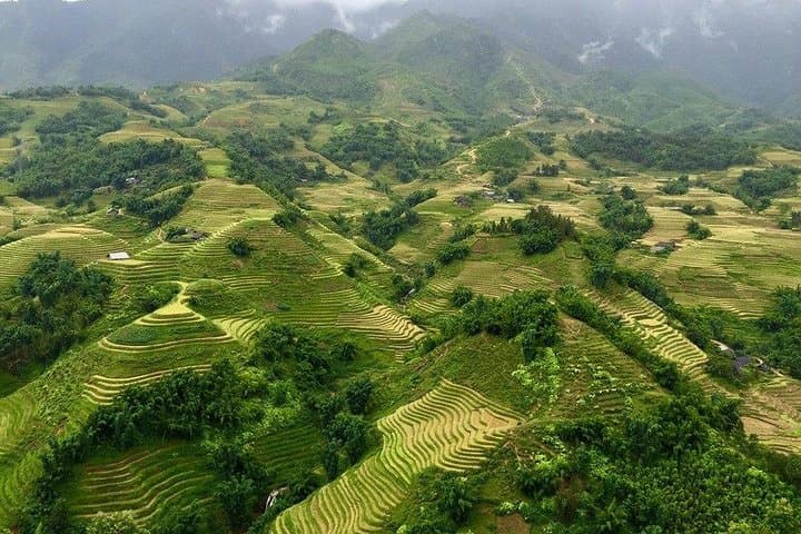 Northern Vietnam in 5 Days: Hanoi, Halong Bay Cruise & Sapa with Fansipan Cable Car photo 5
