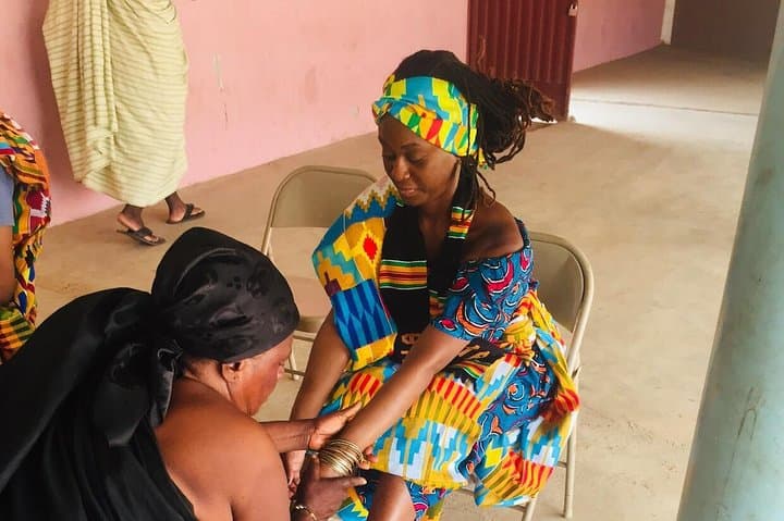 Kumasi Traditional Naming Ceremony, Kente Weaving & Cocoa Farm Experience
