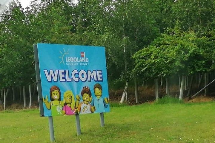 Private London to LEGOLAND Windsor Transfer — Luxury Mercedes Chauffeur with Stopover photo 1