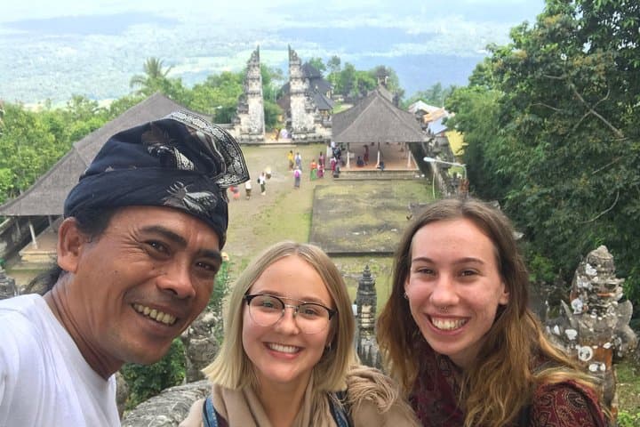 East Bali Best Day Tour: Gate of Heaven, Tirta Gangga & Virgin Beach photo 6