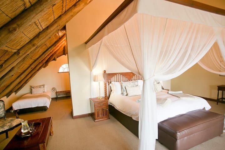 Ilala Lodge 5-Day Victoria Falls Safari & Zambezi Cruise Package photo 6