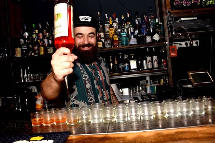 London Pub Crawl: West End Bars, Free Shots & Fast-Track Entry photo 5