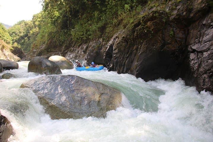 Chorro Whitewater Rafting — Naranjo River Class IV–V Adrenaline Trip from Manuel Antonio photo 4