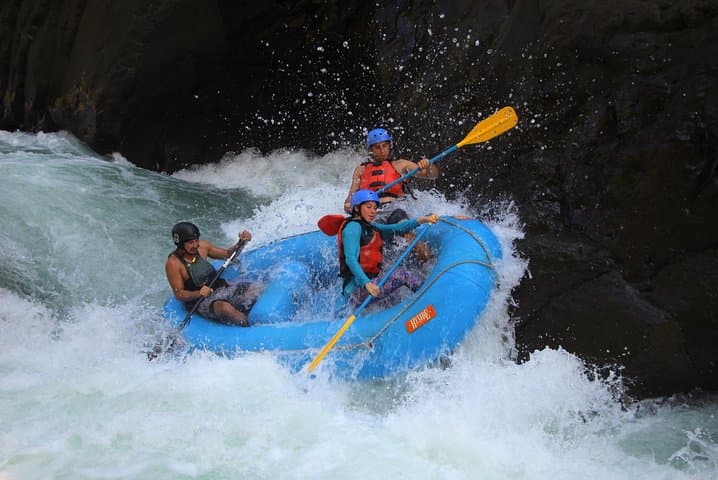 Chorro Whitewater Rafting — Naranjo River Class IV–V Adrenaline Trip from Manuel Antonio
