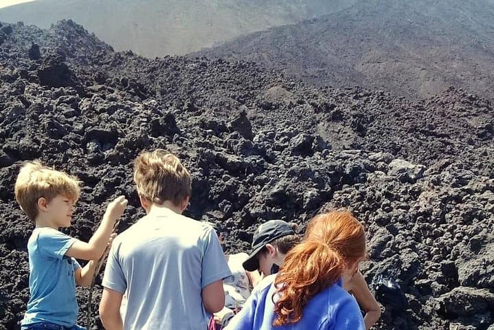 Pacaya Volcano Day Hike from Antigua: Active Lava, Lava Fields & Views photo 6