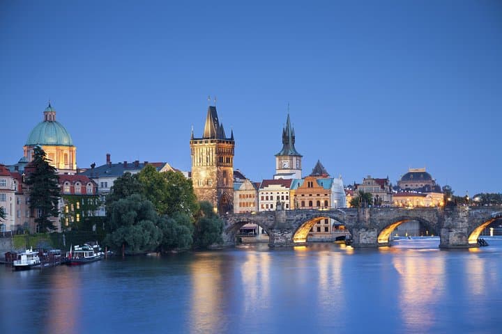 Prague Old and New Town Walking Tour: Historic Highlights & Practical Tips photo 2