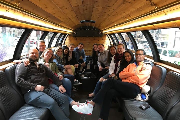 Chicago Barrel Bus Brewery Tour: River North Craft Beer Experience photo 2