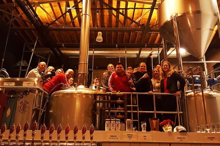 Chicago Barrel Bus Brewery Tour: River North Craft Beer Experience photo 4