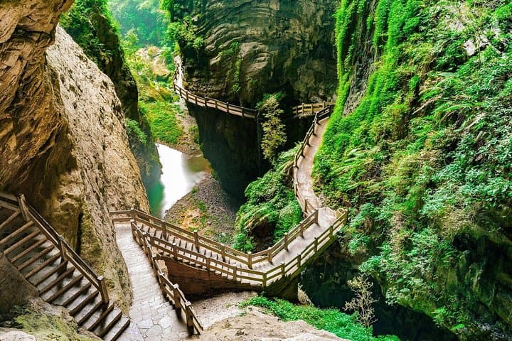 Wulong Karst: Private Day Trip to the Three Natural Bridges from Chongqing photo 5