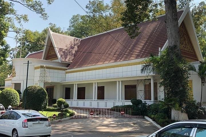 Siem Reap Hidden Local City Walking Tour: 2–3 Hour Cultural & Riverside Highlights photo 4