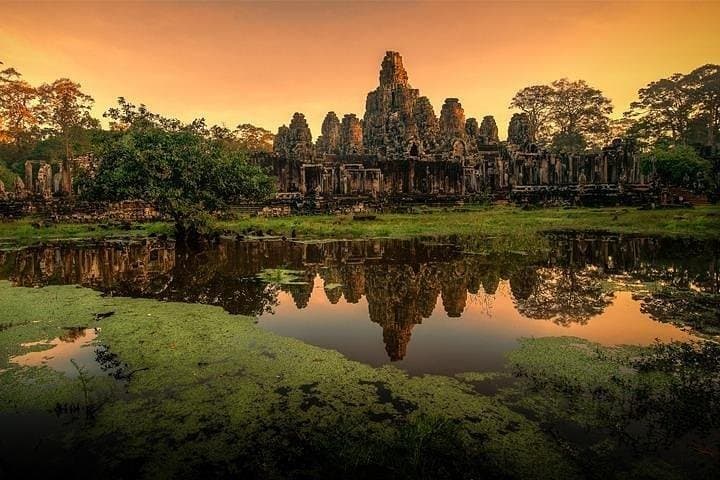 Private Angkor Wat Sunrise Tour: Sunrise Entry & Full-Day Temple Hopping photo 5
