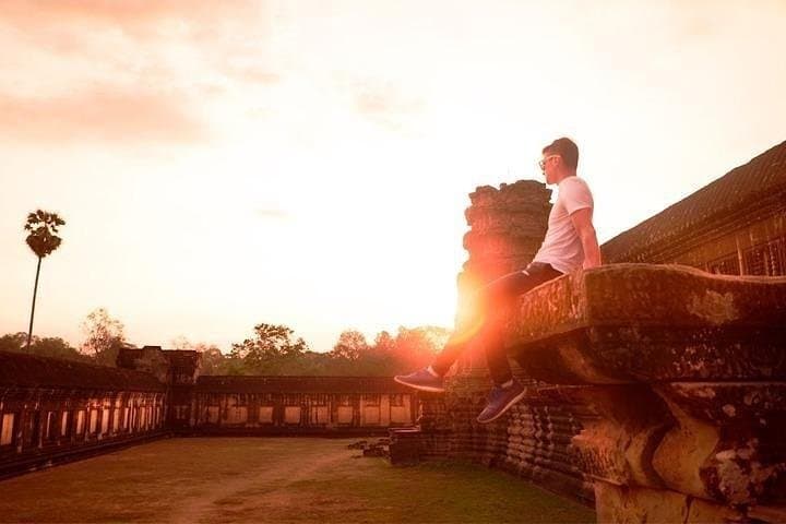 Private Angkor Wat Sunrise Tour: Sunrise Entry & Full-Day Temple Hopping photo 6