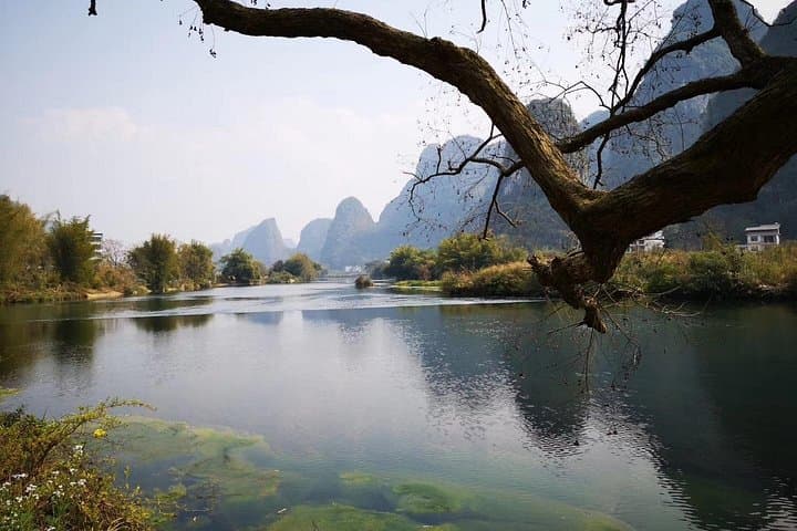 Yangshuo in Three Days: Li River Boats, Xianggong Views and Yulong Valley Bikes photo 1