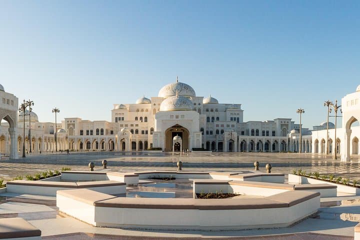 Abu Dhabi Full-Day City Tour: Sheikh Zayed Mosque, Corniche & Cultural Highlights
