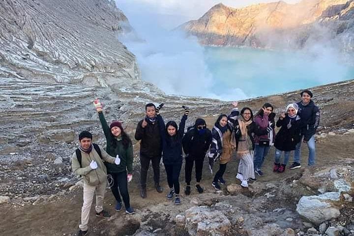 Exploring Ijen: Blue Fire and Bali Sunrise Adventure photo 3