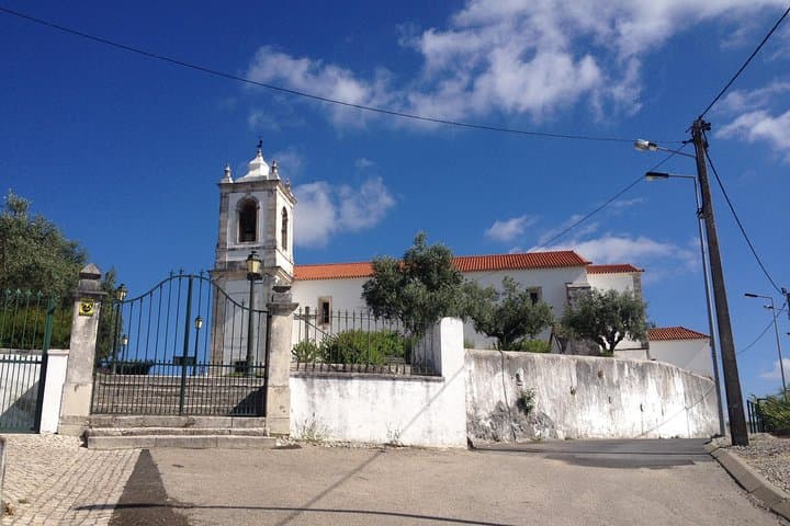 Explore Pernes: Waterfalls, Viewpoints & Woodcraft in a Millenary Portuguese Village photo 2