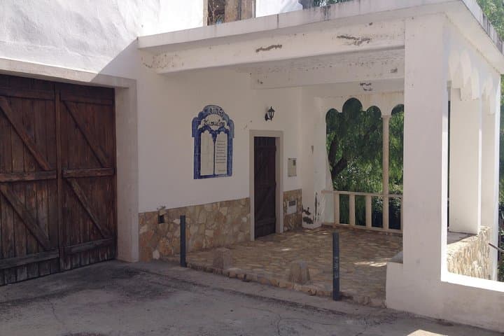 Explore Pernes: Waterfalls, Viewpoints & Woodcraft in a Millenary Portuguese Village photo 3