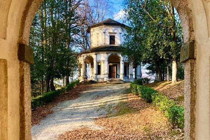 Discover Lake Orta: Private Tour from Lake Maggiore to Orta San Giulio & Sacro Monte photo 1