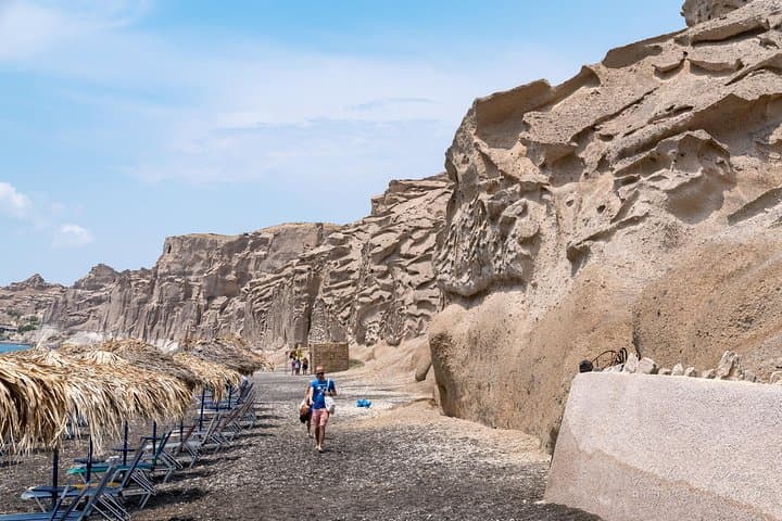 Private 2-Hour Sightseeing Tour in Santorini — Fira, Volcano & Coastal Beaches photo 4