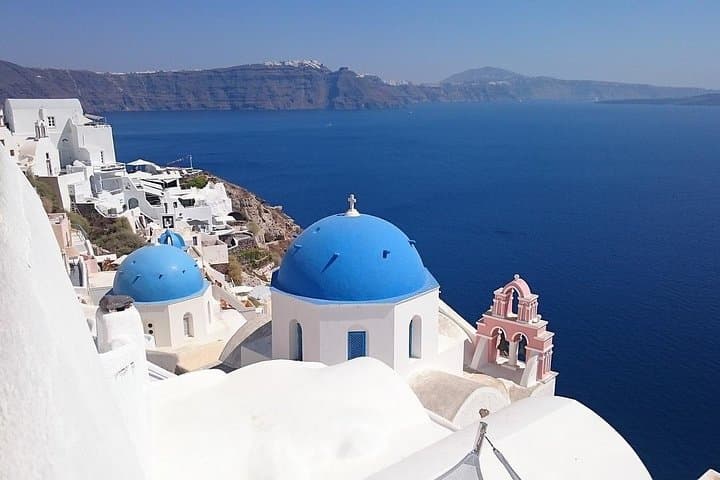 Private 2-Hour Sightseeing Tour in Santorini — Fira, Volcano & Coastal Beaches photo 5