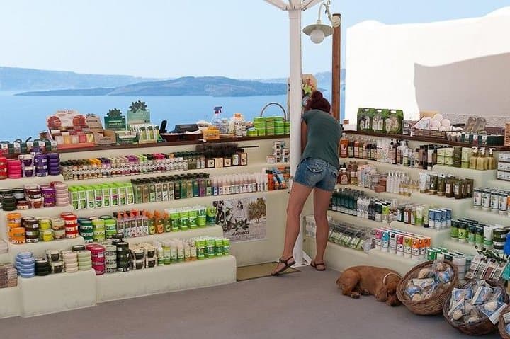 Private 2-Hour Sightseeing Tour in Santorini — Fira, Volcano & Coastal Beaches photo 6