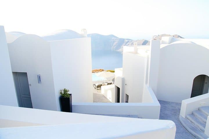 Private Full-Day Santorini Sightseeing: Oia, Beaches & Traditional Villages photo 3