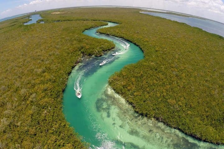Pilot a Speedboat Through Nichupté Lagoon and Snorkel Punta Nizuc Reef photo 4