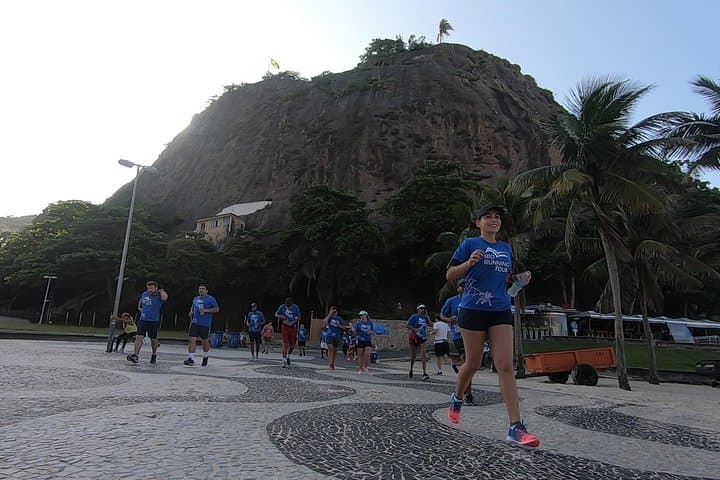 Run Rio's Shoreline with Local Artists: 5km Carioca Culture Run photo 2