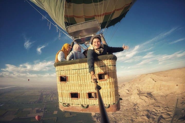 Luxury Hot Air Balloon Over Luxor: Sunrise Flight Above Ancient Egypt photo 2
