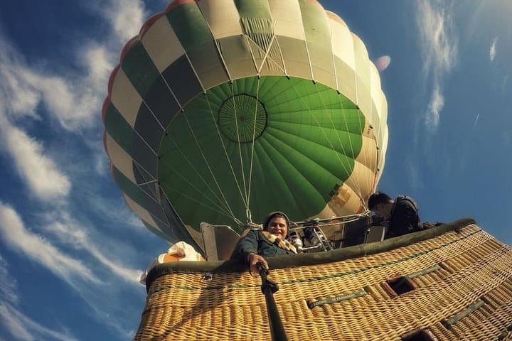 Luxury Hot Air Balloon Over Luxor: Sunrise Flight Above Ancient Egypt photo 5