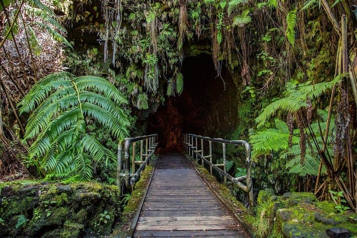 Exploring Hawaii’s Big Island: Twilight Volcano Tour and Stargazing Adventure photo 3