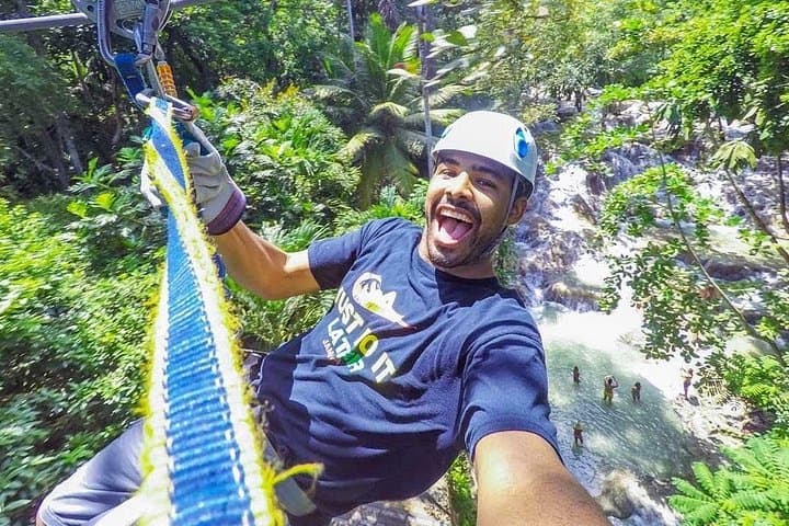 Dunn's River Falls Climb and Zipline: Ocho Rios Adventure with Private Transfer