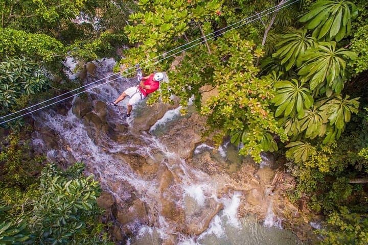 Dunn's River Falls Climb and Zipline: Ocho Rios Adventure with Private Transfer photo 3