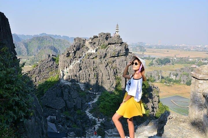 Hoa Lu, Mua Cave & Trang An Boat Tour from Hanoi: Day-Trip Guide photo 4