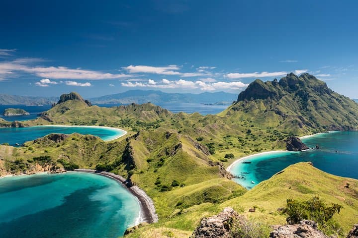 Komodo Sailing Cruise: 3-Day Private Komodo Dragon, Pink Beach & Snorkel Adventure photo 4