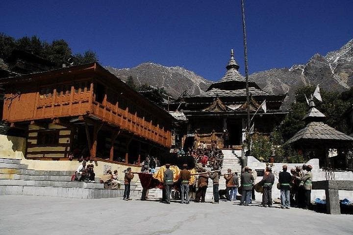 15-Day Srinagar to Leh Private Tour: Pahalgam, Gulmarg, Nubra & Pangong Lakes
