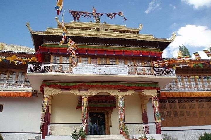 Leh Ladakh: 7-Day High-Altitude Scenic & Cultural Tour