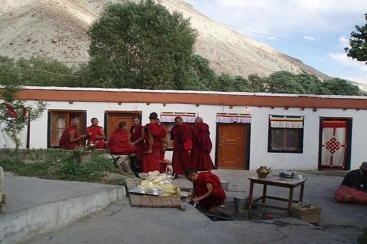 Leh Ladakh: 7-Day High-Altitude Scenic & Cultural Tour photo 2