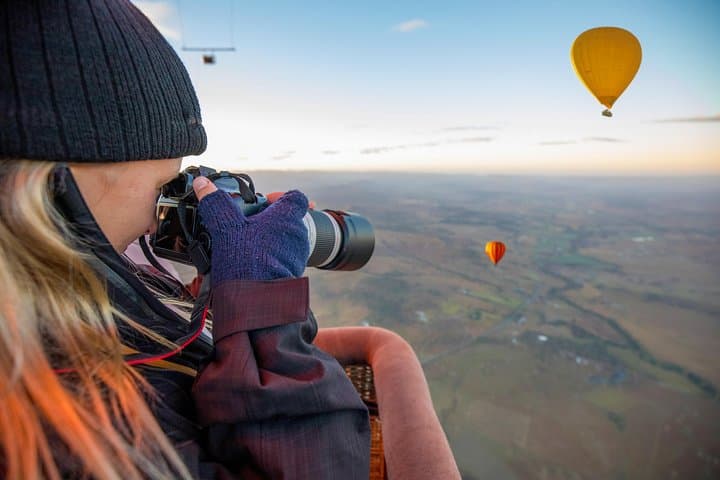 Scenic Rim Hot Air Balloon Flight with Vineyard Breakfast from Brisbane