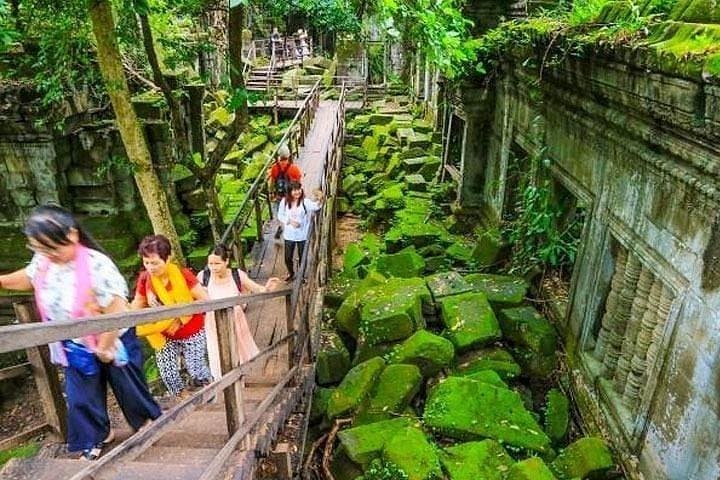 Koh Ker and Beng Mealea Day Trip from Siem Reap: Remote Jungle Temples photo 2