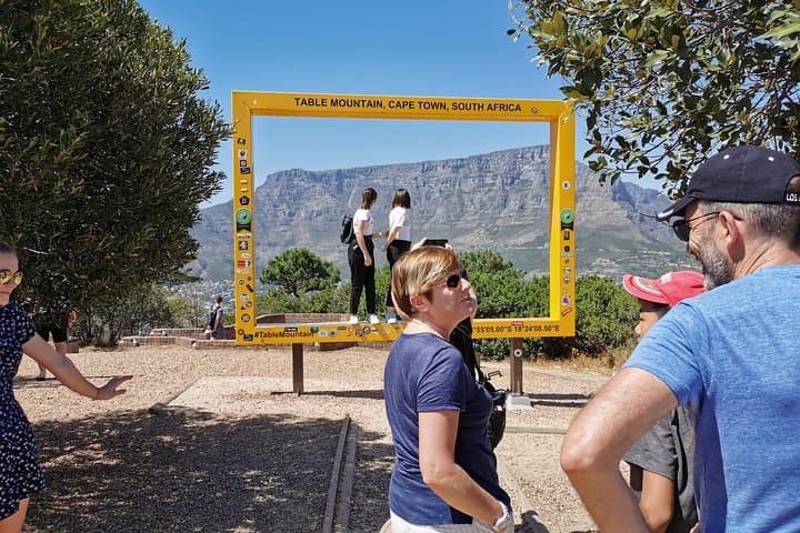 cape-town-in-a-day-table-mountain-bo-kaap-clifton-private-city-tour