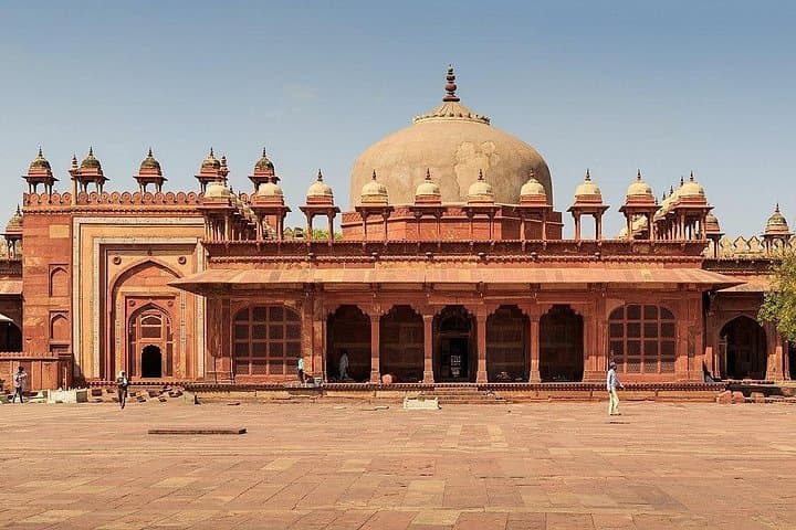 Private 3-Day Delhi, Agra & Jaipur Transport + Guide — AC Vehicle & Local Expert photo 1