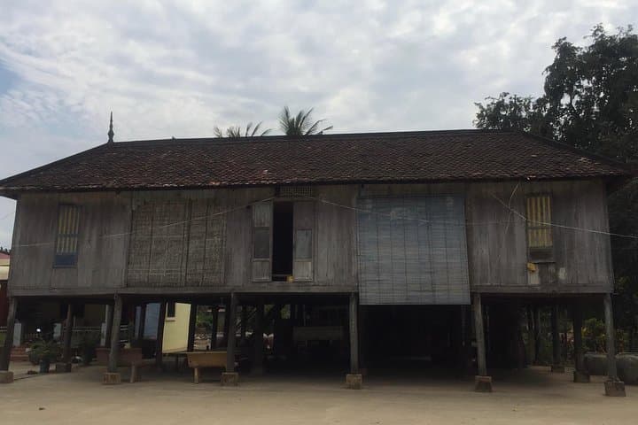Battambang Off-Beaten-Track: Bamboo Train, Bats & Banan Temple Private Day Trip photo 5