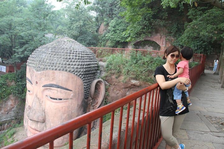 Chengdu to Leshan Giant Buddha: Private Day Tour with Train Station Drop-off photo 5