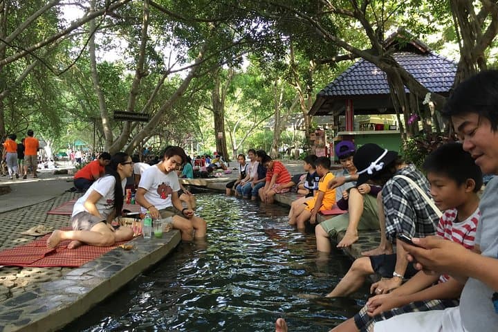 Chiang Mai San Kamphaeng Hot Springs & Handicraft Half-Day Tour