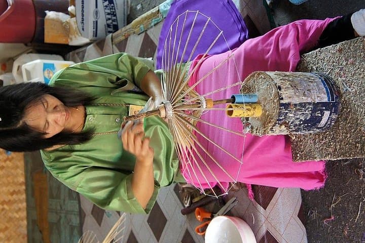 Chiang Mai San Kamphaeng Hot Springs & Handicraft Half-Day Tour photo 5