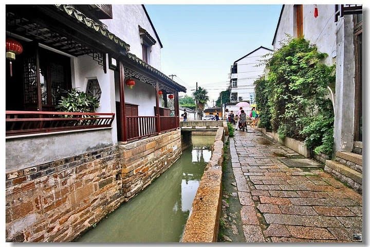 Suzhou Gardens & Tongli Water Town: Private Day Tour from Shanghai photo 4